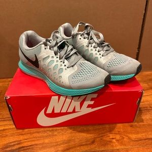 Nike Pegasus (Size 6)